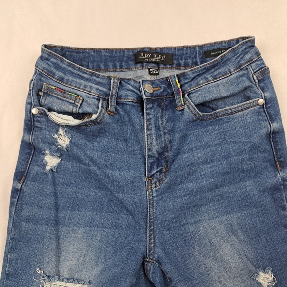 Judy Blue Skinny Fit Distressed High Rise Stretch Jean Size 9/29 - Picture 2 of 10